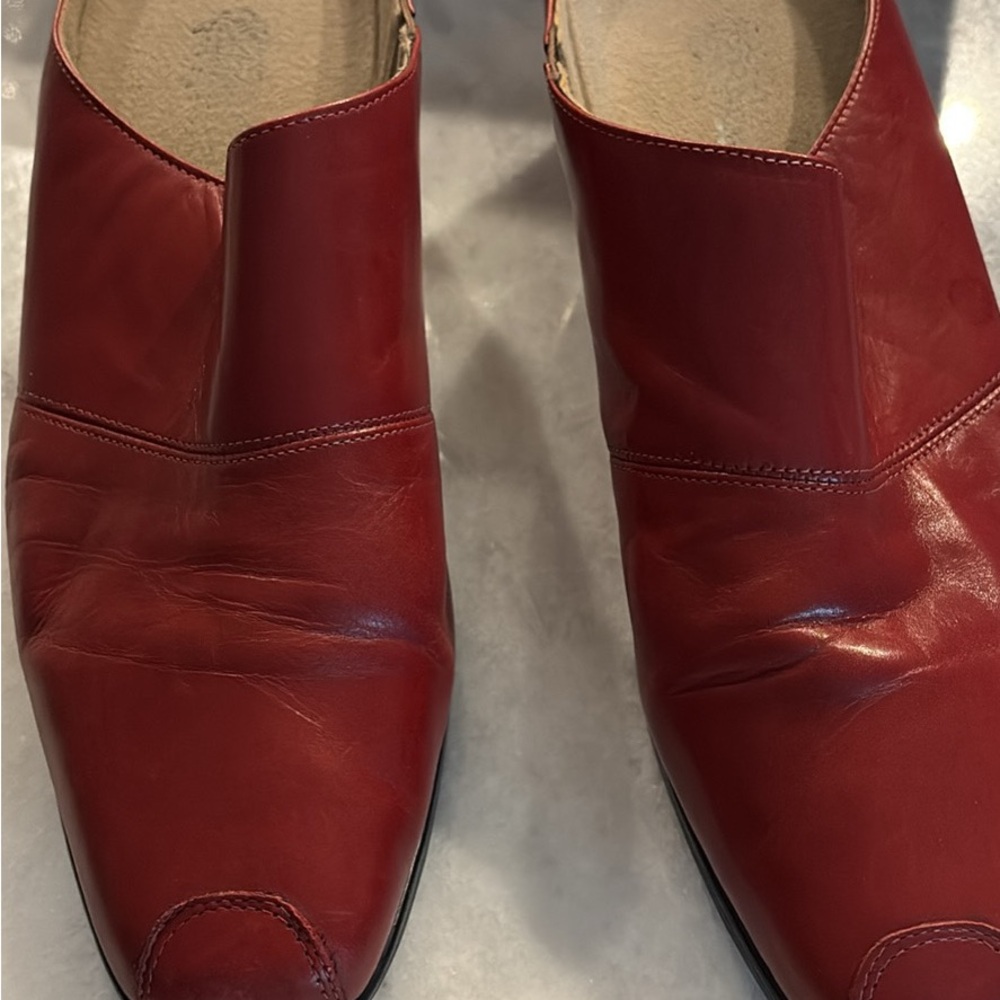 Munro Women's Red Leather Heels